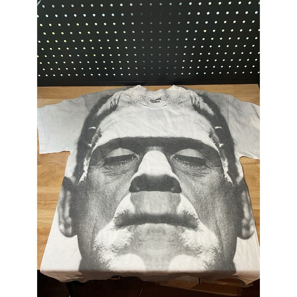 Men's Medium 2-Sided All Over Print Frankenstein T-Shirt Tee Universal Monsters